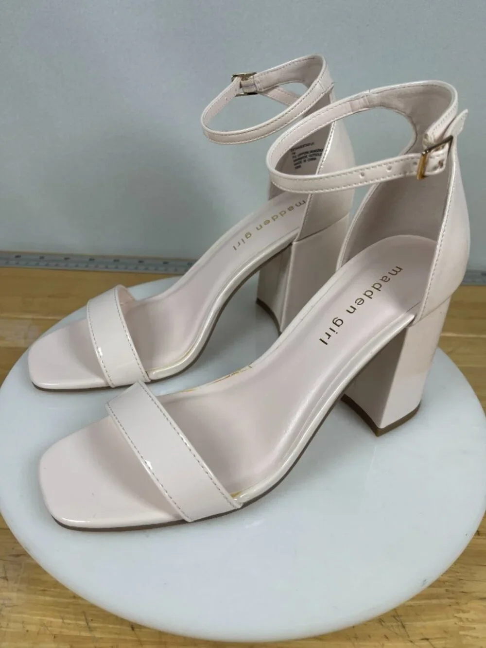 Madden Girl Porcelain Patent Ankle Strap Heels Block Heel Size 7